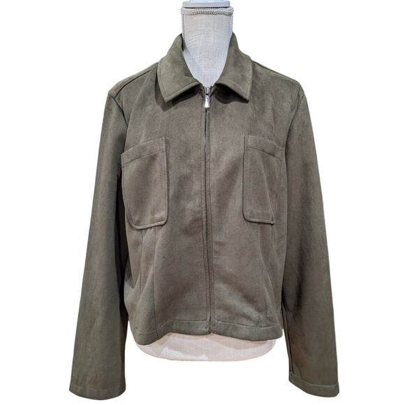 bagatelle Jackets & Blazers - NWT Bagatelle NYC Collection Faux Suede Bomber Jacket Night Out Olive Green